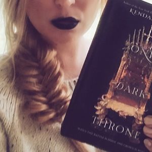 Meet your Posher, Nikki